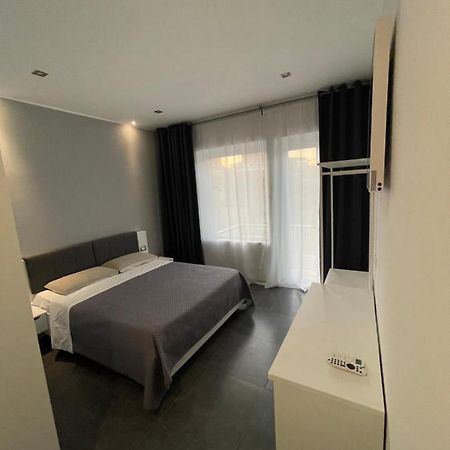 The Poets Inn - Катанія Екстер'єр фото